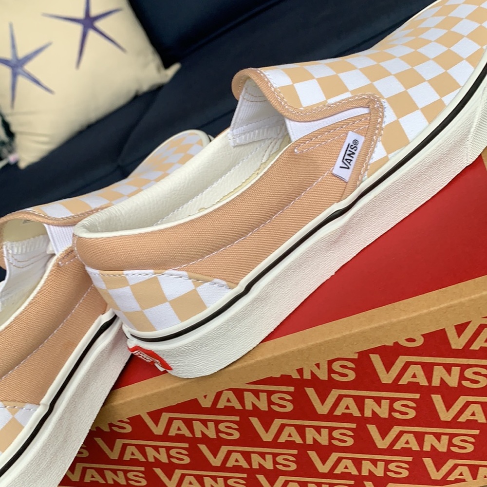 Vans Men’s Classic Slip-On (Checkerboard) Frappe/True Whit
VN0A38F7QC0
sneakers - Picture 15 of 16